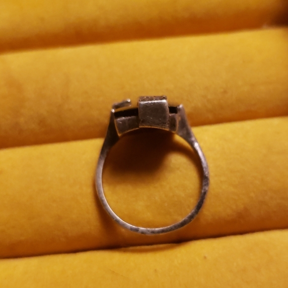 Hand Crafted Artisan Onyx Vintage Ring Set In Silver with Marcasite Accents - Picture 2 of 4